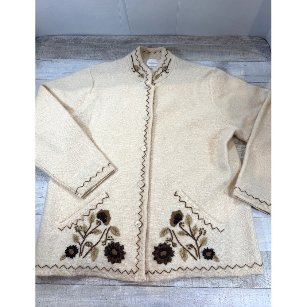 Studio Works Womens M 100% Wool Cardigan Sweater Floral Embroidered Grannycore